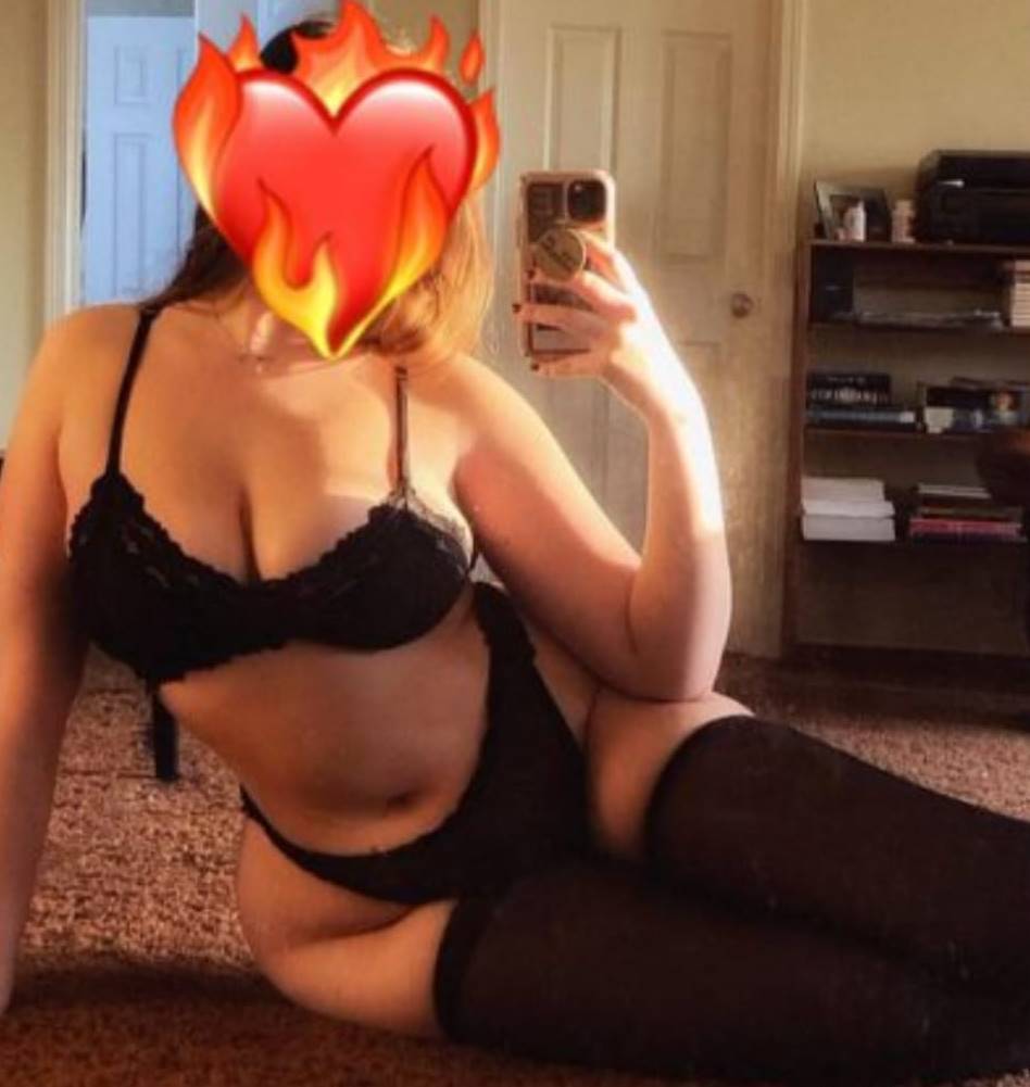 Halkalı Escort Leyla İle Sıcak Seksi Anlar